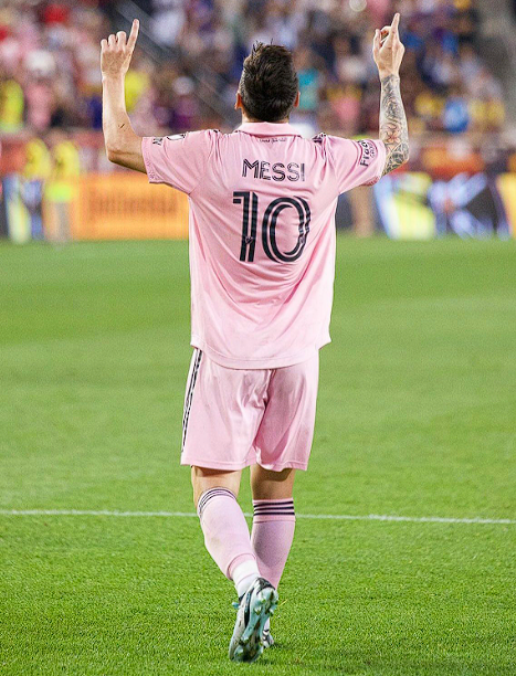 麦卡利斯特归国畅谈：梅西合作之悦、欧美杯取消之憾与友谊赛之备